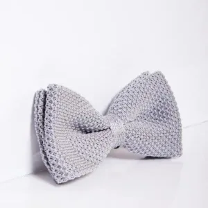 Nœud papillon en tricot gris argenté